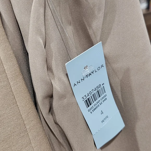 “NWT • Ann Taylor • career blazer • nude/beige • size 4P - Picture 6 of 9